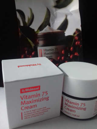 바이 위시트랜드 VITAMIN 75 CREAM — 5점을 준 리뷰어가 2017년 4월 올린 사용 사진