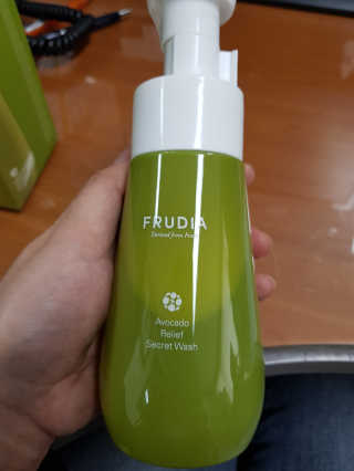 [후르디아] 아보카도 약산성 비건 여성 청결제 — 5점을 준 리뷰어가 2019년 7월 올린 사용 사진