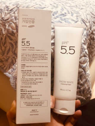 포므시 스노우화이트클렌징폼pH5.5 — 4.5점을 준 리뷰어가 2019년 10월 올린 사용 사진