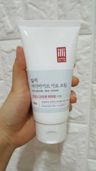 일리윤 세라마이드 아토 집중 크림 — 5점을 준 리뷰어가 2017년 6월 올린 사용 사진