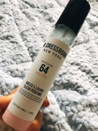더블유드레스룸 드레스퍼퓸 150ml — 4.33점을 준 리뷰어가 2018년 4월 올린 사용 사진