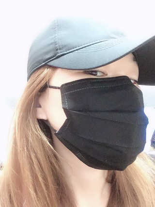 [닥터퓨리] 소프트터치 건강 + UV 블랙스타일 마스크 — 5점을 준 리뷰어가 2019년 4월 올린 사용 사진