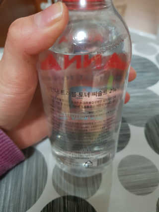 솔테라피 안나 트러블 토너 300ml — 4점을 준 리뷰어가 2019년 4월 올린 사용 사진
