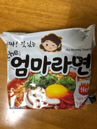 라면 그대로가 제일 맛있는 더엄마라면 — 3점을 준 리뷰어가 2019년 6월 올린 사용 사진