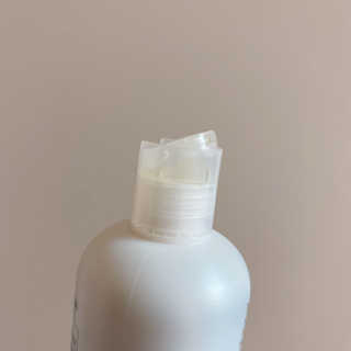 셀리본 하수오 내츄럴 프리벤션 탈모관리 샴푸 300ml — 4.5점을 준 리뷰어가 2019년 11월 올린 사용 사진