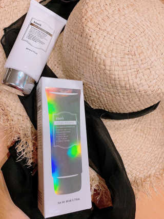 소프트 에어리 UV 에센스 SPF 50 PA ++++ — 5점을 준 리뷰어가 2019년 3월 올린 사용 사진