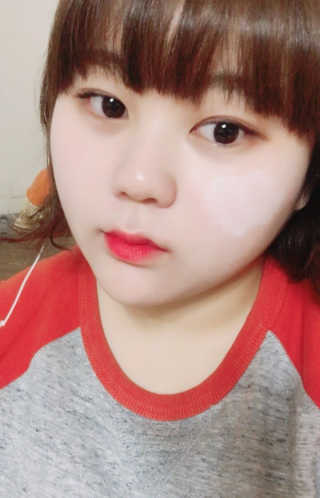 딜라잇18 I.U 화이트닝 팡 선쿠션 — 4.5점을 준 리뷰어가 2016년 12월 올린 사용 사진