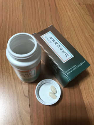 닥터라이즈 속건조엔 닥터세라마이드 60정 X 1병 — 5점을 준 리뷰어가 2020년 2월 올린 사용 사진