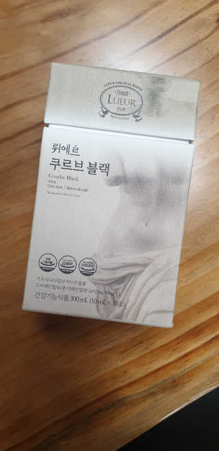 [하우투잇] 뤼에르 쿠르브 블랙 10ml x 30포 총 300ml — 5점을 준 리뷰어가 2020년 3월 올린 사용 사진