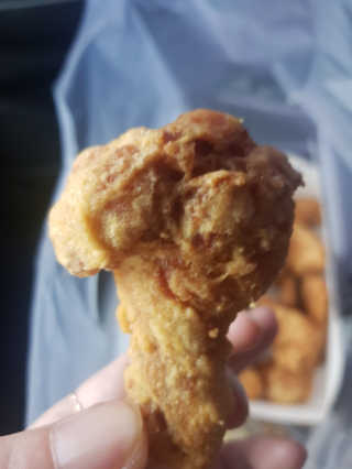 [치킨마루]-  빠사칸윙봉현미 + 콜라 500ml — 5점을 준 리뷰어가 2019년 7월 올린 사용 사진