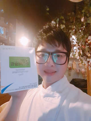 두루원 똥기사의 Kfood 화이버슬림 — 5점을 준 리뷰어가 2018년 11월 올린 사용 사진