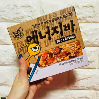 견과가 똘똘 뭉쳐들어간 넛츠몬 에너지바 1BOX 6개입 — 5점을 준 리뷰어가 2018년 1월 올린 사용 사진