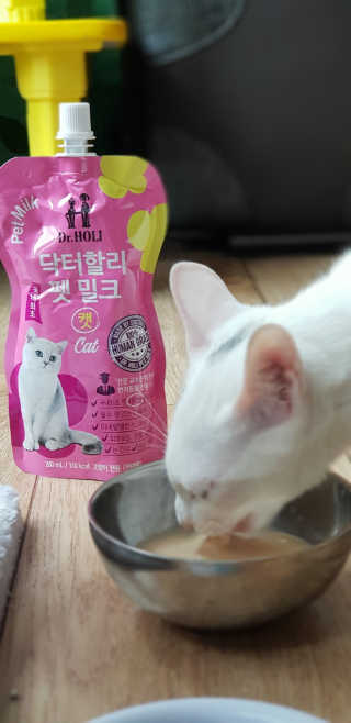 닥터할리펫밀크 8종 — 5점을 준 리뷰어가 2018년 9월 올린 사용 사진