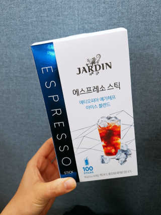 (주)쟈뎅 [쟈뎅] 에스프레소스틱 아이스블렌드 — 5점을 준 리뷰어가 2019년 4월 올린 사용 사진