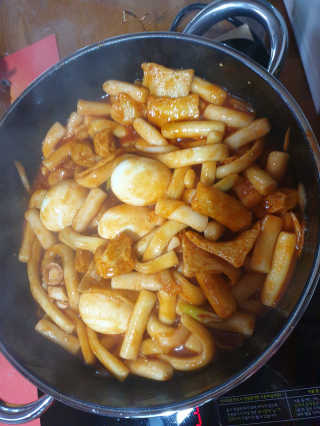 두번째 국떡 국가대표 떡볶이 1팩 + 영미칩 2봉 증정 — 4.5점을 준 리뷰어가 2019년 2월 올린 사용 사진