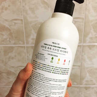 (주)에네스티 내추럴 촉촉  오트밀 바디워시 500ml — 5점을 준 리뷰어가 2019년 10월 올린 사용 사진