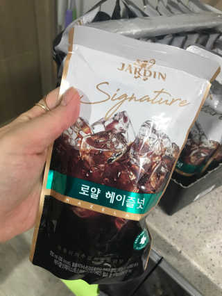 (주)쟈뎅 쟈뎅 시그니처 블랙, 헤이즐넛 230ml — 5점을 준 리뷰어가 2018년 7월 올린 사용 사진