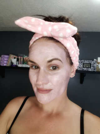 Dr.pore tightening pink clay facial mask — 3.67점을 준 리뷰어가 2018년 9월 올린 사용 사진