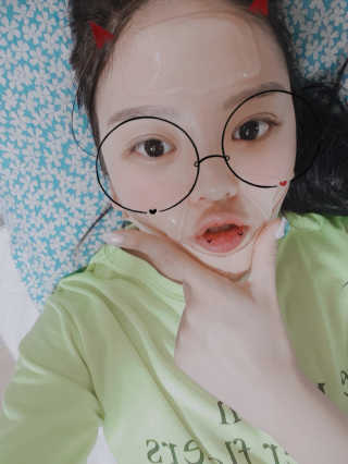 아이디플라코스메틱 아이디 페이스핏 플러스 패치 — 5점을 준 리뷰어가 2019년 10월 올린 사용 사진
