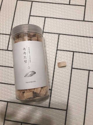 펫프렌즈 [단백질풍부] 無첨가 닭가슴살 100퍼센트 촉촉트릿 치킨 — 5점을 준 리뷰어가 2020년 1월 올린 사용 사진