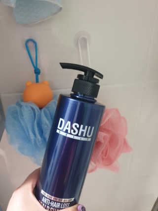 다슈코리아 다슈 데일리 단백질 한방 두피 골드 샴푸 500ml — 5점을 준 리뷰어가 2020년 3월 올린 사용 사진