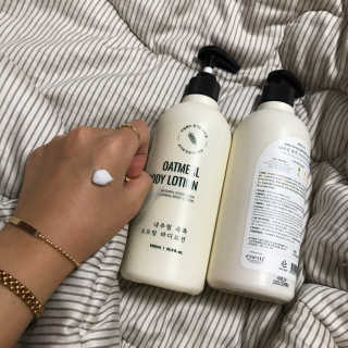 (주)에네스티 내추럴 촉촉  오트밀 바디워시 500ml — 5점을 준 리뷰어가 2019년 10월 올린 사용 사진