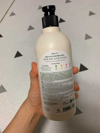 (주)에네스티 내추럴 촉촉  오트밀 바디로션 500ml — 4점을 준 리뷰어가 2019년 11월 올린 사용 사진