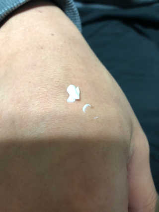 더마비 에브리데이 선블록 SPF50+ PA++++ — 5점을 준 리뷰어가 2019년 4월 올린 사용 사진