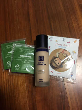 데일리톡스톡스 데일리톡스 듀이 스킨 이펙트 멀티 유즈 컨실러 비비 — 4점을 준 리뷰어가 2018년 4월 올린 사용 사진