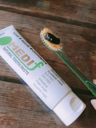 메디프랜천연잇몸치약 메디프랜치약 — 3점을 준 리뷰어가 2019년 6월 올린 사용 사진