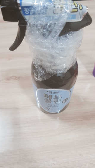 더블유드레스룸 페브클린 500ml — 4.33점을 준 리뷰어가 2018년 11월 올린 사용 사진