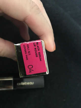 셀레뷰 블랙 세럼 립 루즈 [컬러 1종 랜덤발송] — 5점을 준 리뷰어가 2017년 11월 올린 사용 사진