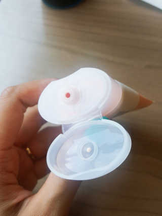 쏘내추럴 셀피 블러 프라이머 — 4점을 준 리뷰어가 2019년 8월 올린 사용 사진