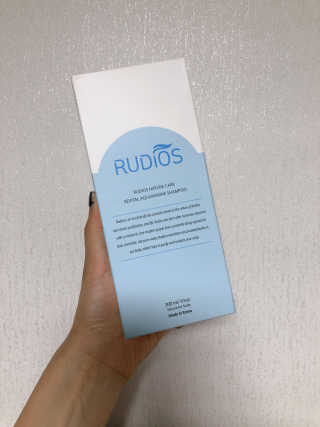 루디오스 리바이탈 아쿠아마린 샴푸 — 4점을 준 리뷰어가 2019년 10월 올린 사용 사진