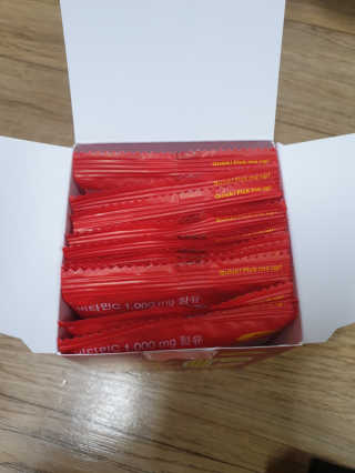 매드비타C 1000 — 5점을 준 리뷰어가 2019년 4월 올린 사용 사진