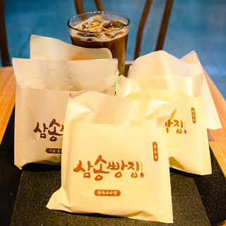 삼송빵집 부천점 [삼송빵집 부천역사점]삼송빵집 특별세트 — 5점을 준 리뷰어가 2019년 7월 올린 사용 사진