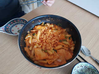 잠실맛집,홍코너떡볶이가우리집에[옛날맛,짜장맛옵션] — 1점을 준 리뷰어가 2019년 12월 올린 사용 사진