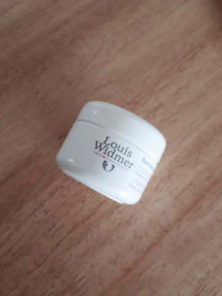 루이스 비드마 레메덤 페이스 크림 50ml — 3.67점을 준 리뷰어가 2018년 11월 올린 사용 사진