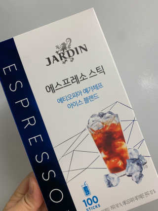 (주)쟈뎅 [쟈뎅] 에스프레소스틱 아이스블렌드 — 5점을 준 리뷰어가 2019년 5월 올린 사용 사진