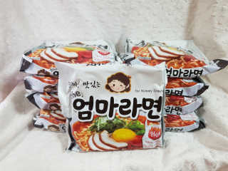 라면 그대로가 제일 맛있는 더엄마라면 — 5점을 준 리뷰어가 2019년 7월 올린 사용 사진