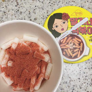 청담동말자싸롱 말자네떡볶이4EA말자네빠삭빠삭감튀5EA — 5점을 준 리뷰어가 2019년 1월 올린 사용 사진
