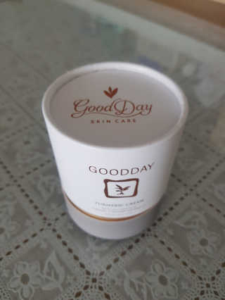 GoodDay Skincare GoodDay 강황크림 50g — 5점을 준 리뷰어가 2020년 1월 올린 사용 사진