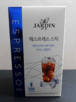(주)쟈뎅 [쟈뎅] 에스프레소스틱 아이스블렌드 — 5점을 준 리뷰어가 2019년 4월 올린 사용 사진