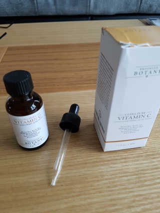브루클린 보타니 Vitamin C Serum — 4.5점을 준 리뷰어가 2017년 4월 올린 사용 사진