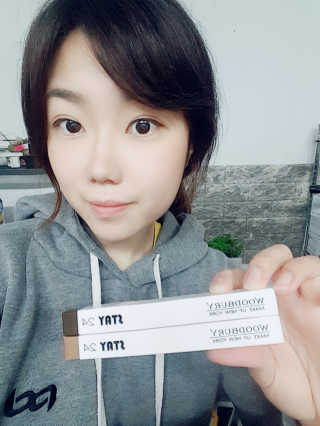 우드버리 스테이24 아이라이너 — 5점을 준 리뷰어가 2019년 4월 올린 사용 사진