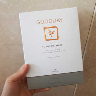 GoodDay Skincare GoodDay 강황 마스크 — 5점을 준 리뷰어가 2020년 3월 올린 사용 사진