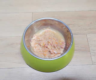[펫토리아] 토로토로 하치  강아지 파우치간식 — 5점을 준 리뷰어가 2019년 7월 올린 사용 사진