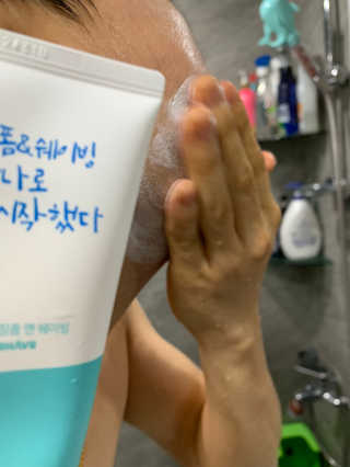 매너릭 올인원 딥클렌징폼 앤 쉐이빙 — 5점을 준 리뷰어가 2020년 2월 올린 사용 사진