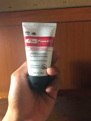 플렉스파워에이더블유에스 리커버리크림 30ml — 4.5점을 준 리뷰어가 2017년 6월 올린 사용 사진