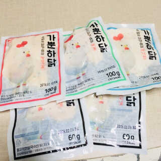 농업회사법인미래원 가뿐하닭 수비드 5종 SET — 5점을 준 리뷰어가 2018년 6월 올린 사용 사진